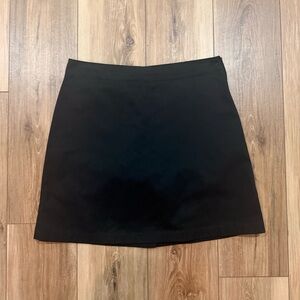 Lands’ End Black Skort Size 6 Classic A-Line Minimalist